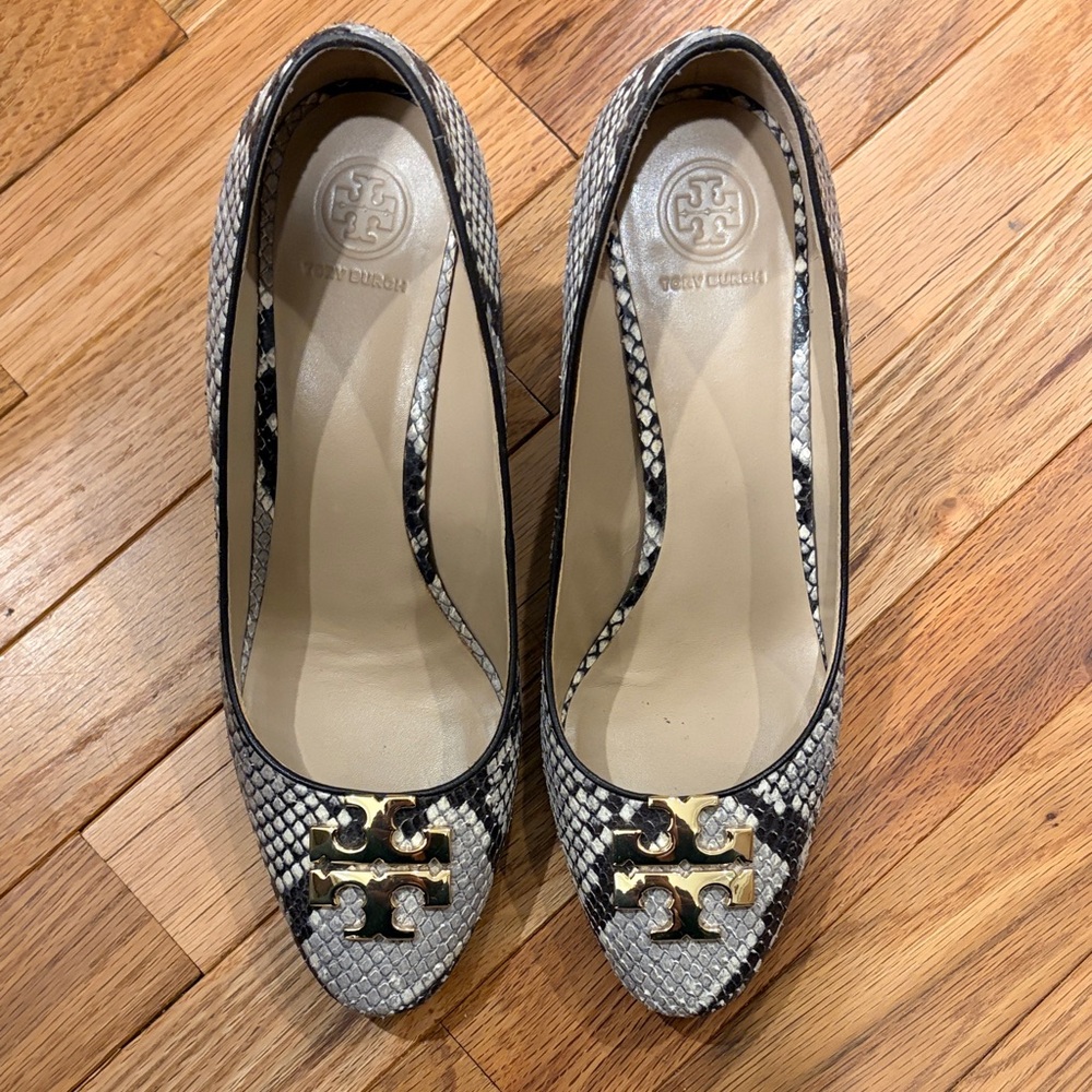Tory Burch Snakeskin Pattern wedge heal with Gold metal Logo